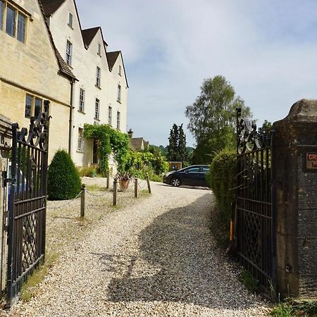 The Coach House And The Stable Apartment Woodchester Екстериор снимка