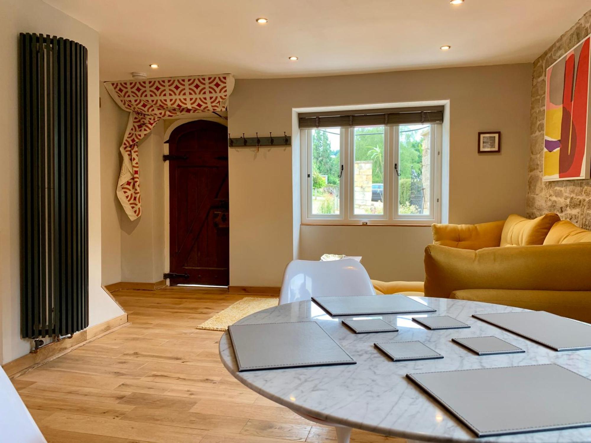 The Coach House And The Stable Apartment Woodchester Стая снимка