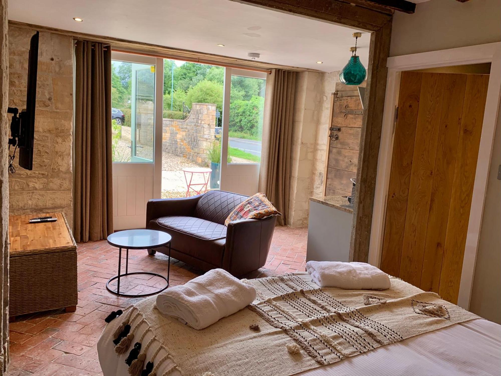 The Coach House And The Stable Apartment Woodchester Стая снимка