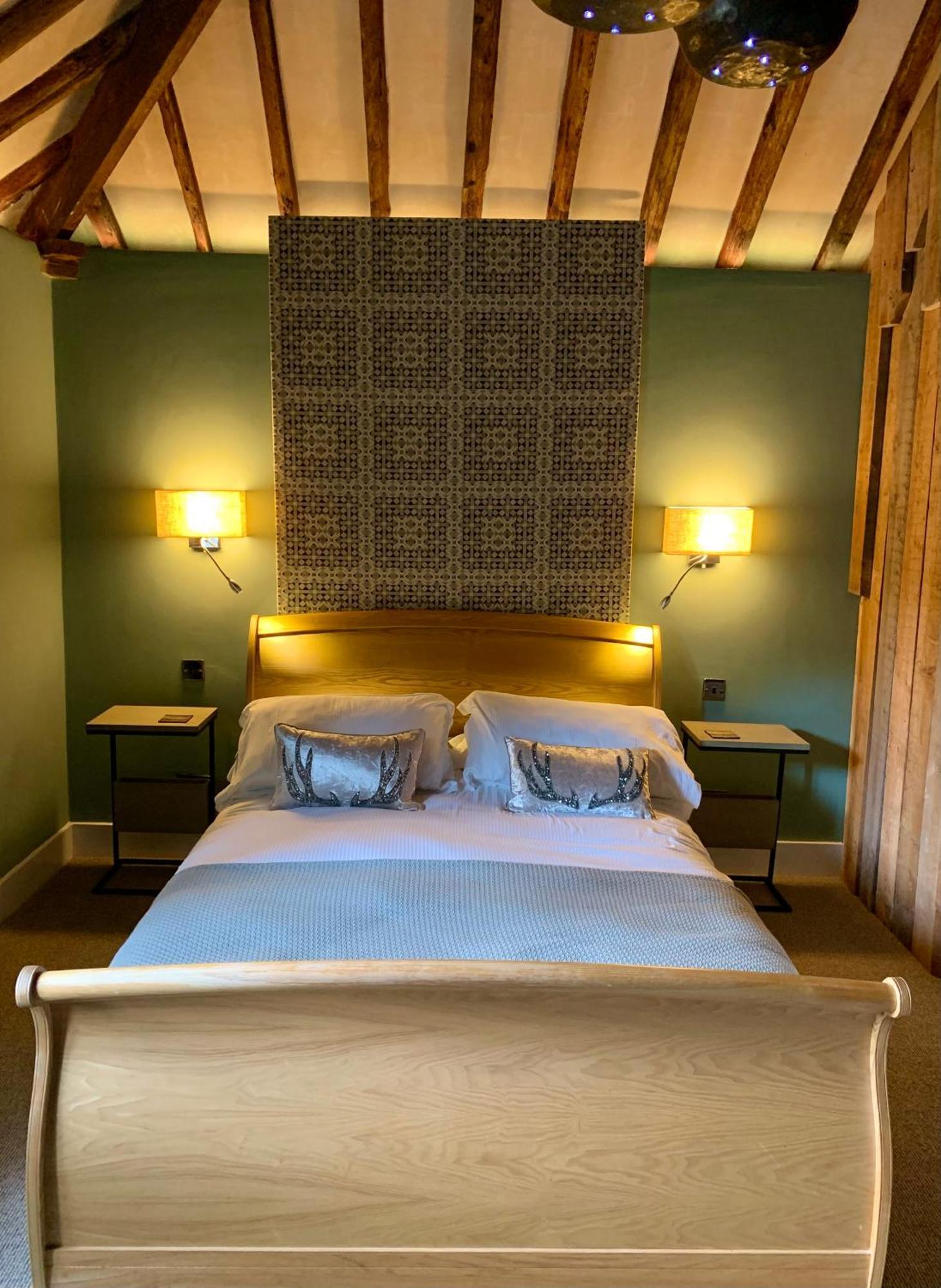 The Coach House And The Stable Apartment Woodchester Стая снимка
